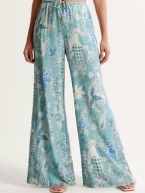 Abercrombie & Fitch Aqua Floral Wide-Leg Drawstring Pants